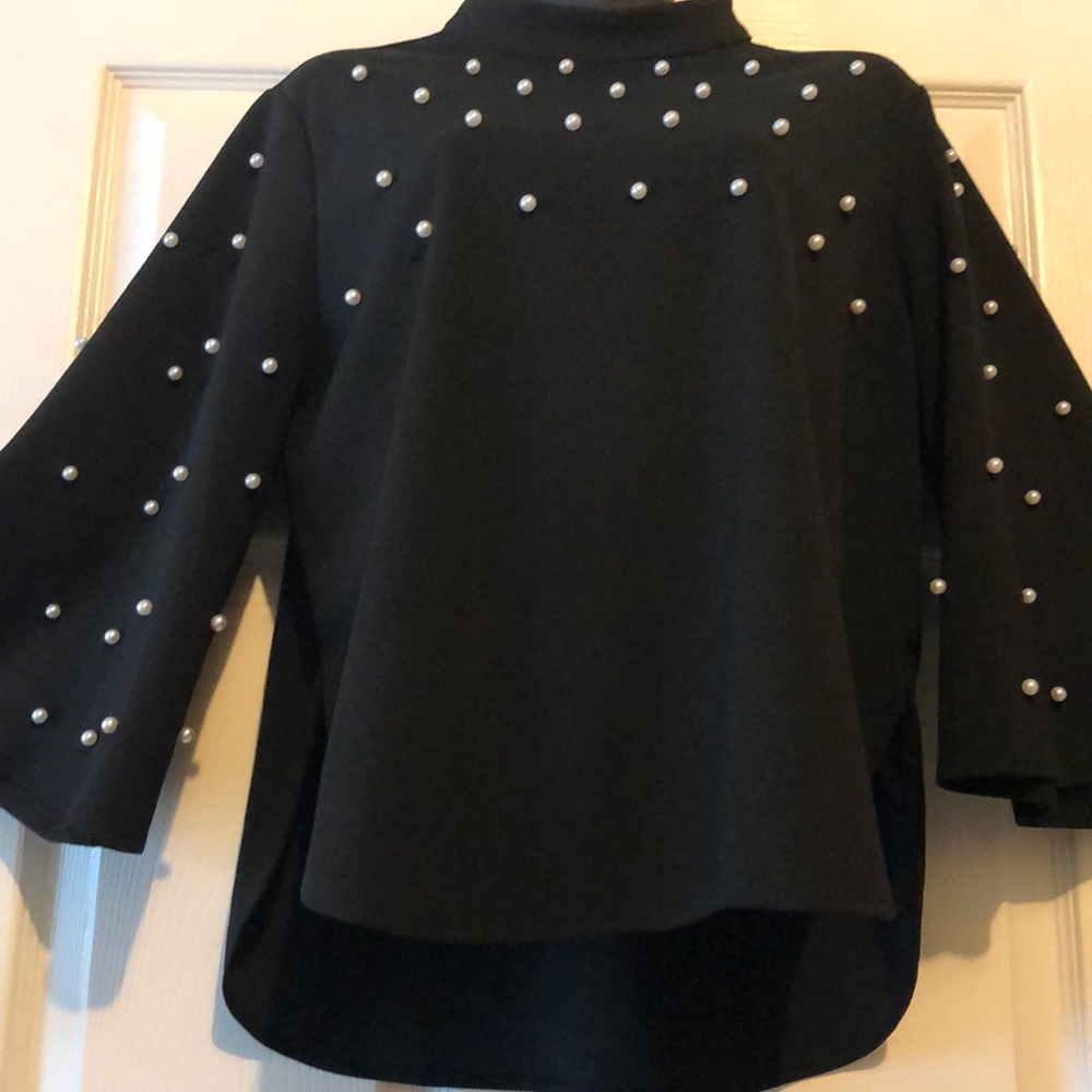 Pearl Accent Top - Picture 4 of 4